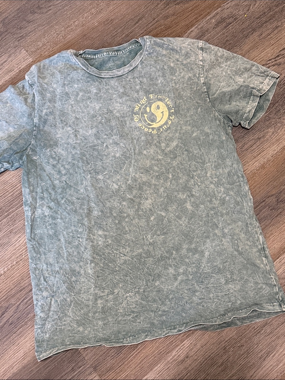 (5) Fan Club Graphic Crew Neck T-Shirt